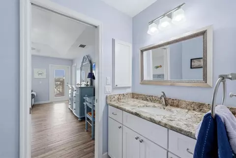 Bath - 97 Kettle Harbor Dr, Placida, FL 33946 photo 2 of 5