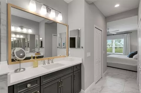 Bath - 4657 Willow Bend Ave, Parrish, FL 34219 photo 4 of 7