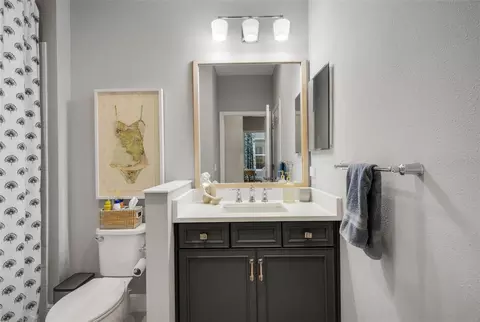 Bath - 4657 Willow Bend Ave, Parrish, FL 34219 photo 6 of 7