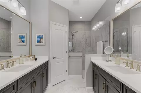 Bath - 4657 Willow Bend Ave, Parrish, FL 34219 photo 1 of 7