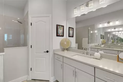 Bath - 4661 Willow Bend Ave, Parrish, FL 34219 photo 3 of 5