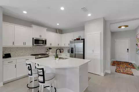 Kitchen - 4661 Willow Bend Ave, Parrish, FL 34219 photo 3 of 7