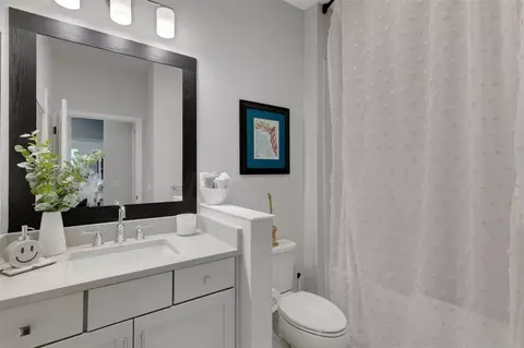 Bath - 4661 Willow Bend Ave, Parrish, FL 34219 photo 5 of 5