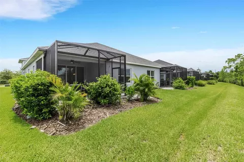 Exterior - 4661 Willow Bend Ave, Parrish, FL 34219 photo 7 of 15