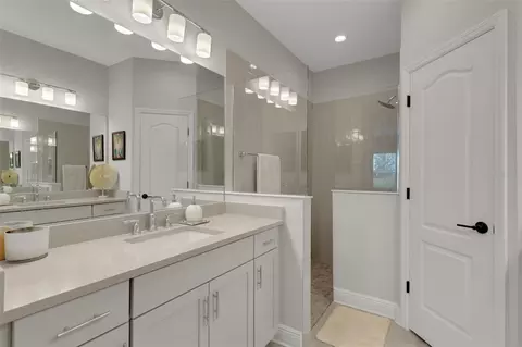 Bath - 4661 Willow Bend Ave, Parrish, FL 34219 photo 1 of 5