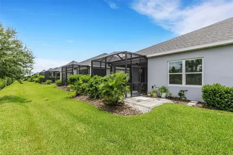 Exterior - 4661 Willow Bend Ave, Parrish, FL 34219 photo 6 of 15
