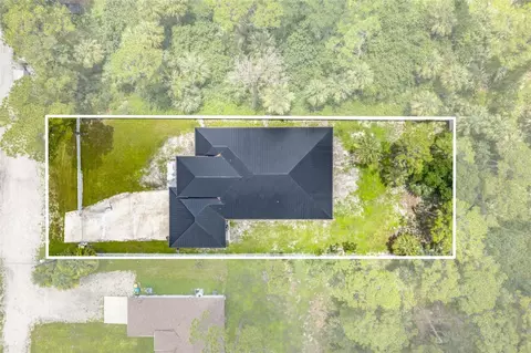 View/Area - 1853 Della Dr, Naples, FL 34117 photo 2 of 8