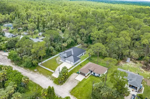 View/Area - 1853 Della Dr, Naples, FL 34117 photo 4 of 8