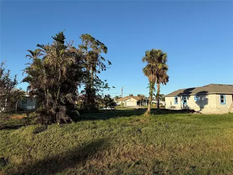 57 Mark Twain Ln, Rotonda West, FL 33947