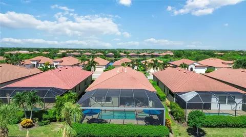 View/Area - 24232 Gallberry Dr, Venice, FL 34293 photo 4 of 16