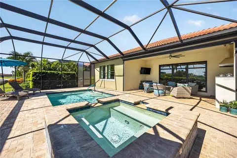 Exterior - 24232 Gallberry Dr, Venice, FL 34293 photo 8 of 15