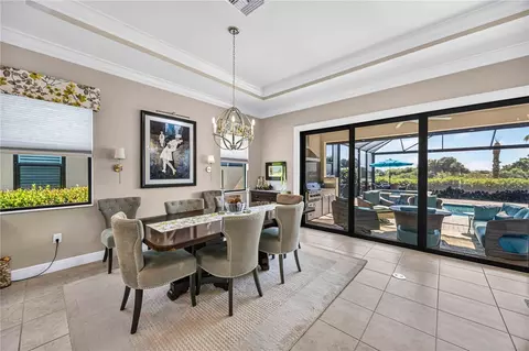 Dining - 24232 Gallberry Dr, Venice, FL 34293 photo 4 of 5