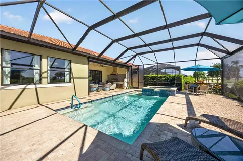 Exterior - 24232 Gallberry Dr, Venice, FL 34293 photo 6 of 15