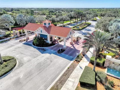 View/Area - 24232 Gallberry Dr, Venice, FL 34293 photo 7 of 16