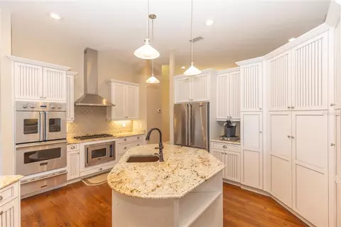 Kitchen - 100 Buccaneer Bnd, Placida, FL 33946 photo 8 of 11