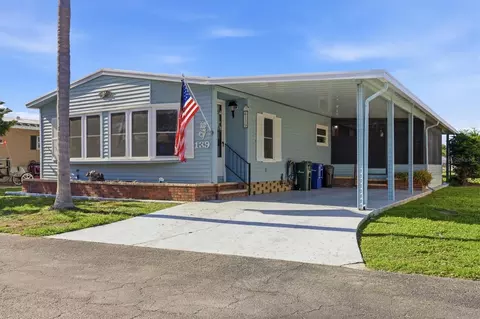 139 N Fiji Cir, Englewood, FL 34223