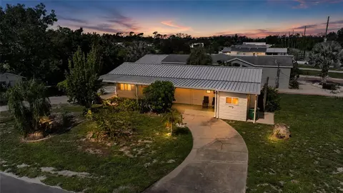 1230 Seahorse Ln, Englewood, FL 34224