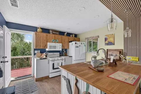 Kitchen - 9602 Doubloon Trl, Placida, FL 33946 photo 1 of 6