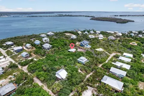 View/Area - 9602 Doubloon Trl, Placida, FL 33946 photo 4 of 11