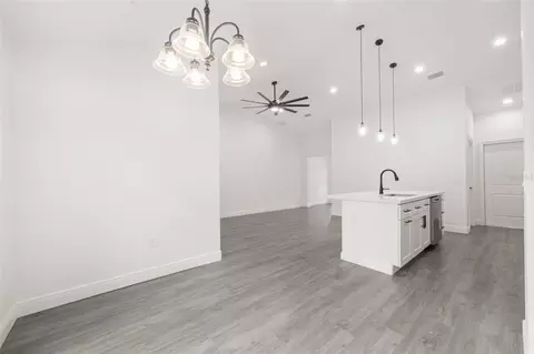 Living - 3921 Dauphine St, Sebring, FL 33872 photo 2 of 3