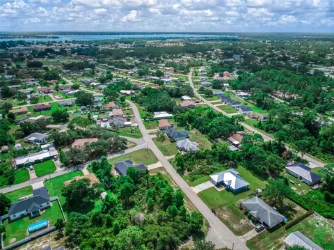 View/Area - 3921 Dauphine St, Sebring, FL 33872 photo 6 of 8