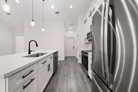 Kitchen - 3921 Dauphine St, Sebring, FL 33872 photo 2 of 2