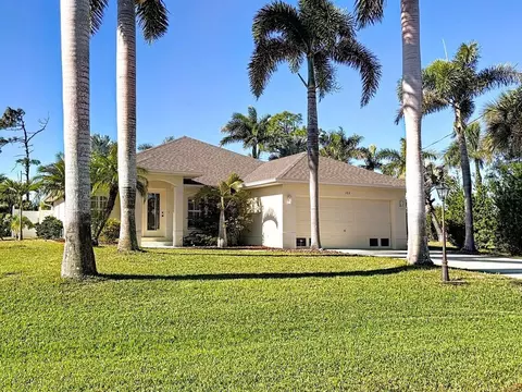 101 103 Wahoo Dr, Rotonda West, FL 33947
