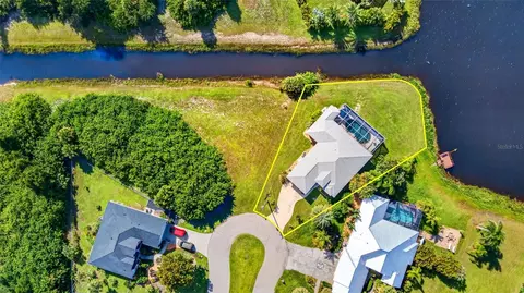 204 Antilla Dr, Rotonda West, FL 33947