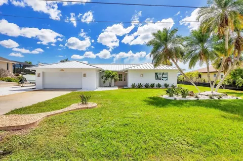 1915 Pennsylvania Ave, Englewood, FL 34224