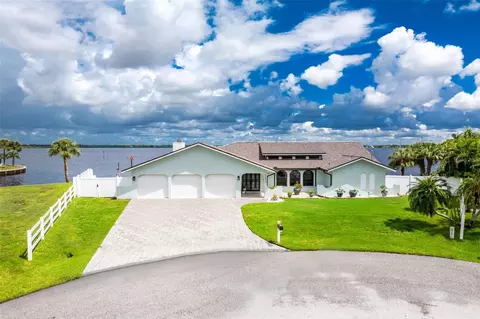 2459 Dixon Ter, Port Charlotte, FL 33981