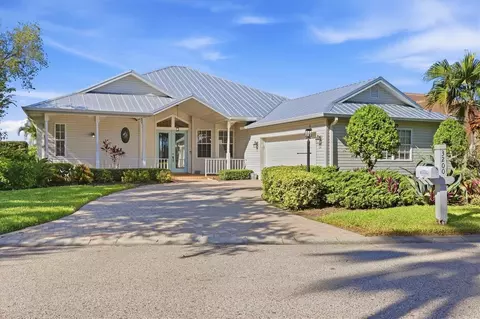 3200 Bay Ridge Way, Port Charlotte, FL 33953