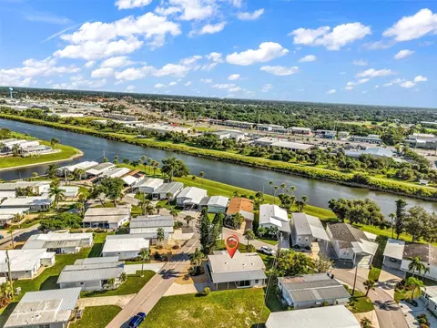 View/Area - 821 Bogie, Venice, FL 34285 photo 3 of 9