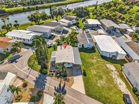 View/Area - 821 Bogie, Venice, FL 34285 photo 1 of 9