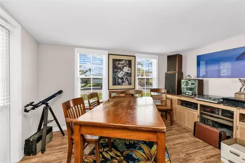 Dining - 821 Bogie, Venice, FL 34285 photo 2 of 2