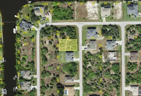 10015 Greetings St, Port Charlotte, FL 33981