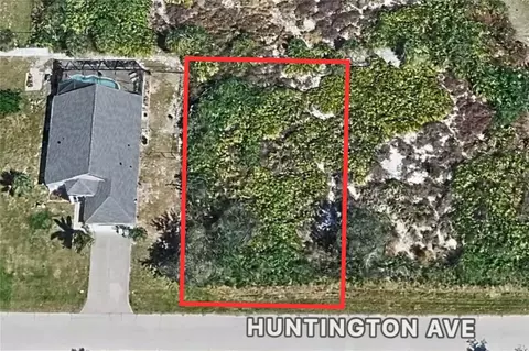 10446 Huntington Ave, Englewood, FL 34224