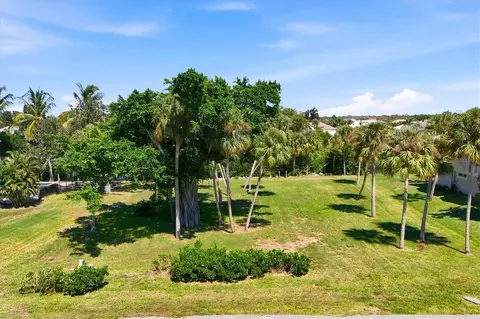 10060 Creekside Dr, Placida, FL 33946 photo 3