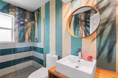Bath - 9032 Grand Ave, Placida, FL 33946 photo 3 of 3