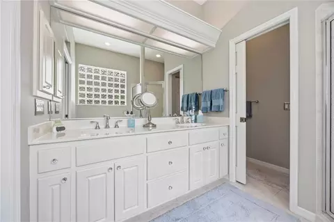 Bath - 737 Misty Pine Dr, Venice, FL 34292 photo 5 of 6