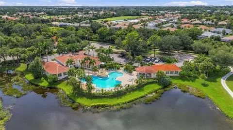 View/Area - 737 Misty Pine Dr, Venice, FL 34292 photo 5 of 12