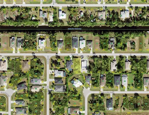 147 Baytree Dr, Rotonda West, FL 33947