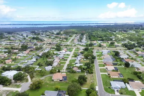 660 Gillespie St, Englewood, FL 34223