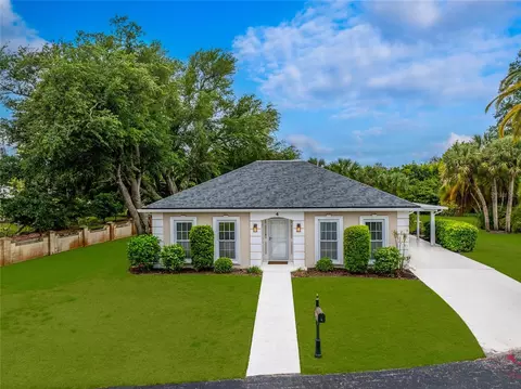 4 Curacao Cir #40, Englewood, FL 34223