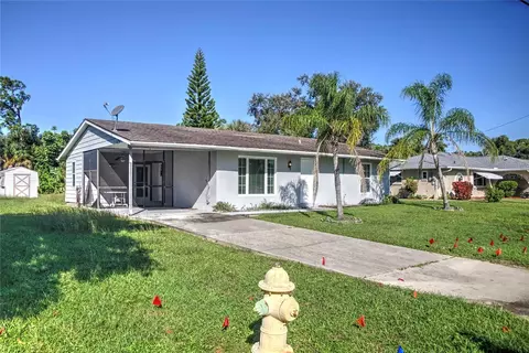 493 Dorchester St, Port Charlotte, FL 33954