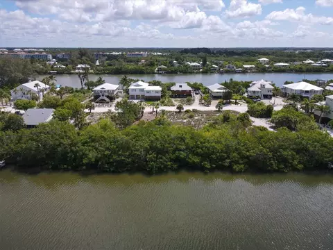 351 Bocilla Dr, Placida, FL 33946 photo 16