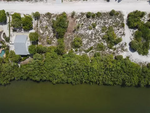 351 Bocilla Dr, Placida, FL 33946 photo 21
