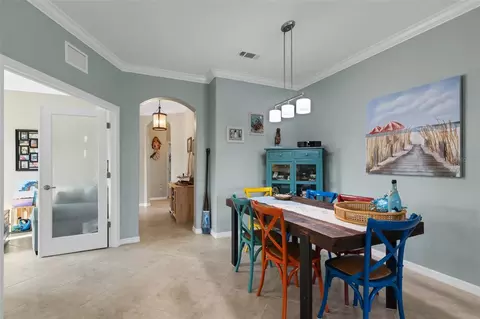 Dining - 6683 Willowshire Way, Bradenton, FL 34212 photo 2 of 7