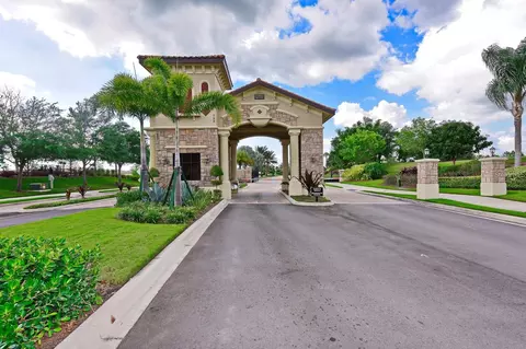 View/Area - 6683 Willowshire Way, Bradenton, FL 34212 photo 1 of 14