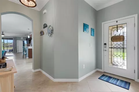 Entry Way - 6683 Willowshire Way, Bradenton, FL 34212 photo 2 of 4