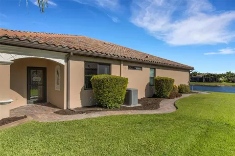 Exterior - 6683 Willowshire Way, Bradenton, FL 34212 photo 4 of 17